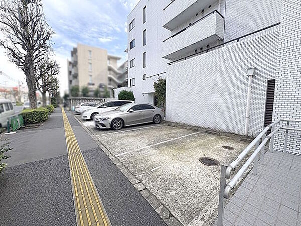 駐車場を拡大表示