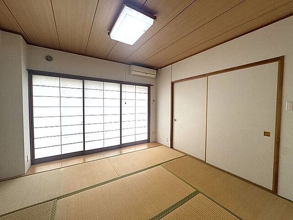 寝室を拡大表示