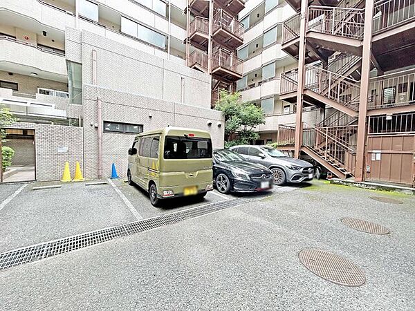 駐車場を拡大表示