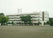 府中市立白糸台小学校 281m