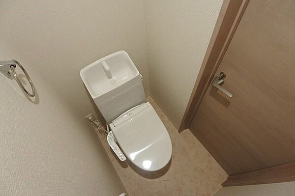 画像10:トイレって何故か落ち着くスペースですね