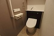 トイレって何故か落ち着くスペースですね
