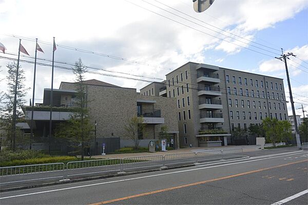 画像15:関西外国語大学 御殿山キャンパス・グローバルタウン（489m）