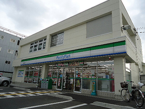 画像17:ファミリーマート 関西外大前店（170m）