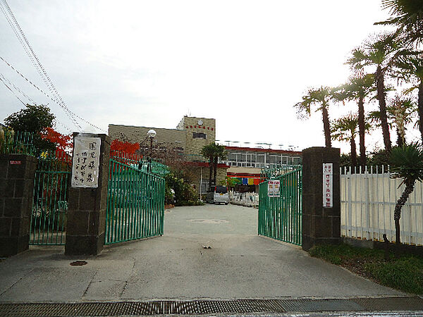 画像18:敬応学園幼稚園（681m）