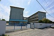 交野市立第四中学校（819m）