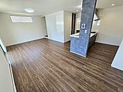 【5号棟】LDKは広々19.0帖！南と西の二面採光につきたっぷりの陽光が差し込みます！