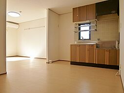 JR東海道・山陽本線 栗東駅 徒歩8分の賃貸アパート 2階2LDKのリビング/ダイニング