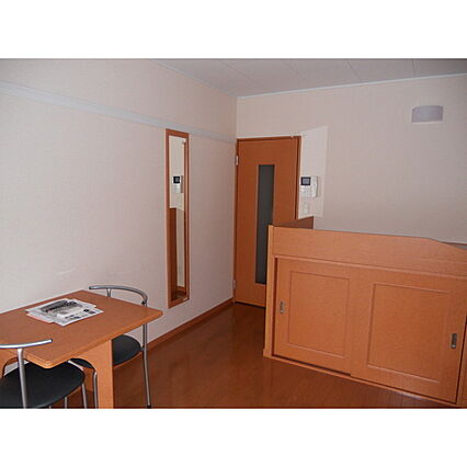 レオパレスマリナ_内装_0