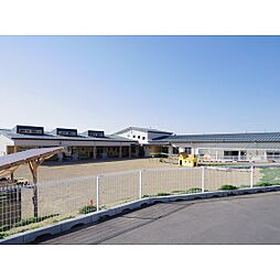 幼稚園・保育園「みつばち保育園まで991ｍ」