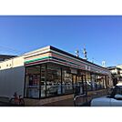コンビニ「セブンイレブン長野中御所店まで704ｍ」