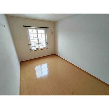 ラフィーネB_内装_2