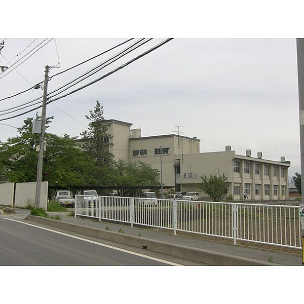 画像18:中学校「上田市立第五中学校まで2280ｍ」