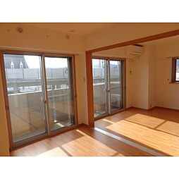 ジオ　グランド　ドエル 4階2LDKのリビング/ダイニング