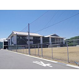 中学校「上田市立第二中学校まで770ｍ」