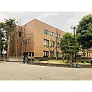 図書館「県立長野図書館まで582ｍ」