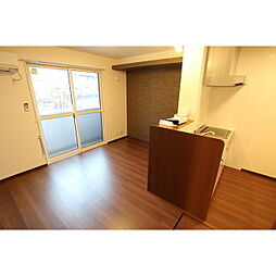 アーバンクレスト白板 3階1LDKのリビング/ダイニング