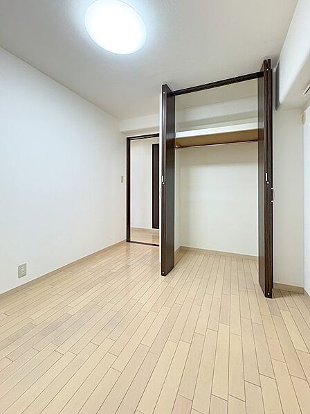 洋室5.7帖