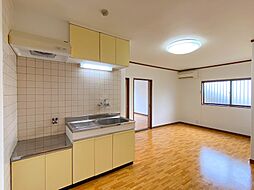 アクティ唐崎 106 1階3LDKのリビング/ダイニング