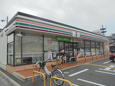 セブンイレブン 野洲市役所前店（240m）