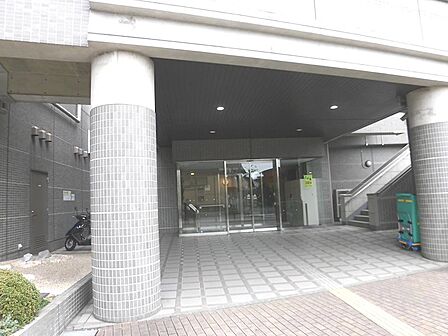 共用部1階玄関