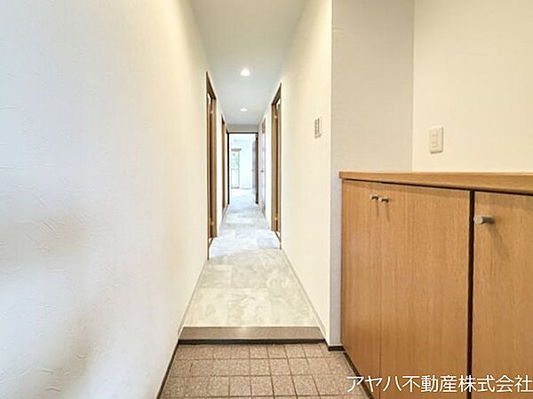 玄関を拡大表示
