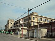 彦根市立稲枝東小学校（450m）