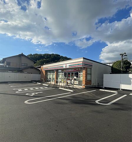 セブンイレブン 彦根岡町店(250m)