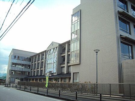 彦根市立東中学校（1750m）