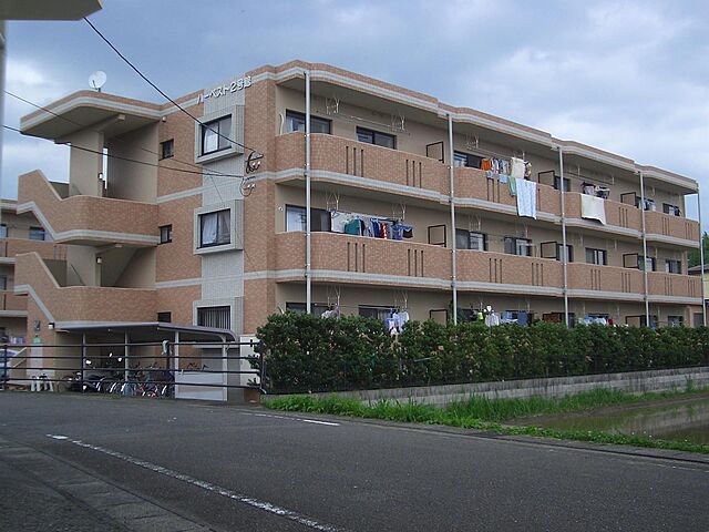 7 / 12