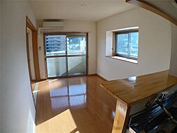 ソレイユコート 303 3階1LDKのリビング/ダイニング