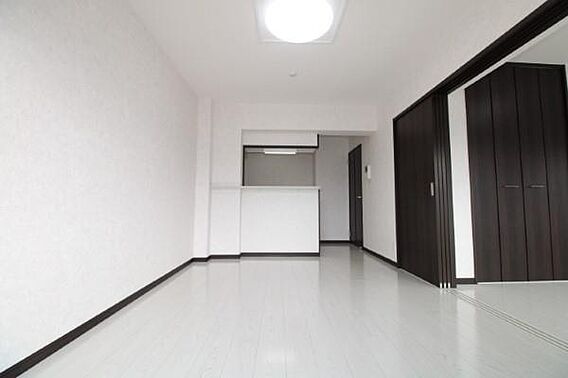 ヴァレンティノ_内装_1