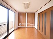 用途に合わせて使い方色々出来る！収納は2ヶ所☆