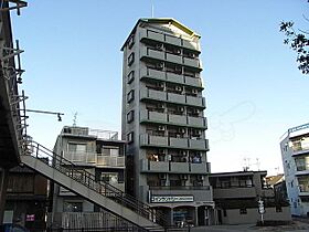 ドール神宮西  ｜ 愛知県名古屋市熱田区白鳥３丁目1番11号（賃貸マンション1R・3階・15.39㎡） その1