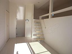 グリーンレイク中小田井 1階1Kのリビング/ダイニング