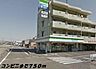 周辺：ファミリーマートまで750m