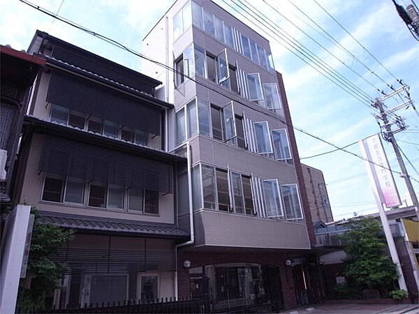 画像17:京都美容専門学校（386m）