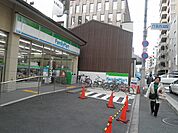 ファミリーマート 四条西洞院店（43m）