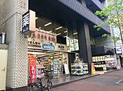 ダックス　下京烏丸店（363m）