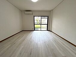 プロバーI 306 3階1Kのリビング/ダイニング