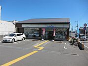 ファミリーマート 一乗寺染殿町店（261m）