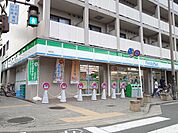 ファミリーマート 出町店（349m）
