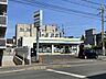 周辺：ファミリーマート 葛野西通店（465m）