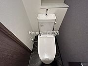 別間取りのお部屋の写真です。