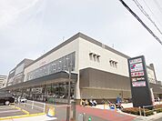 万代 五条西小路店（196m）