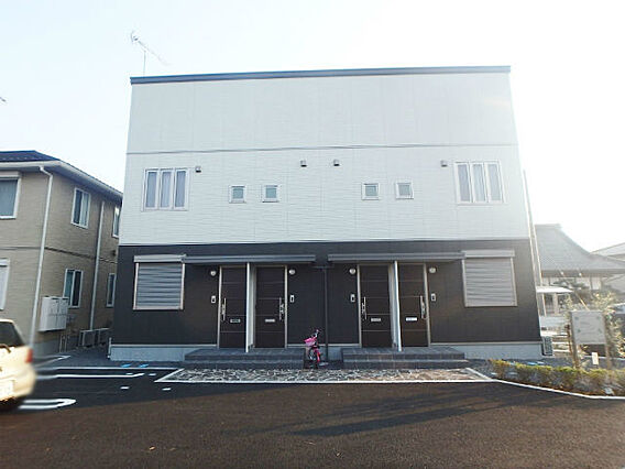 オリーブ_外観_3