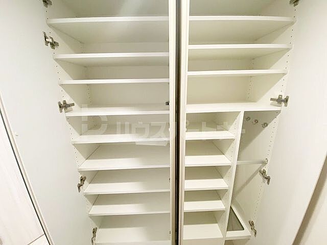 収納