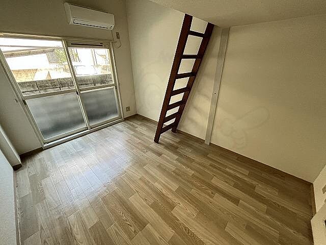 寝室