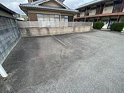 8 / 9