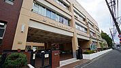 川崎市立東高津中学校 徒歩15分。 1190m